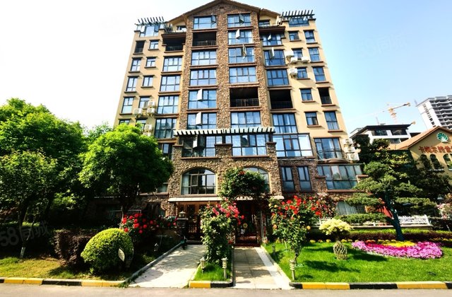 女士房东遂平建设路西关大道置地上林苑高层(共22层)南149﹐4室2厅2卫