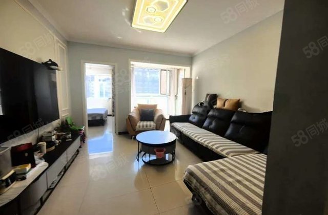 文轩本部老一中！在水一方~电梯好楼层送储藏室免大税可按揭！