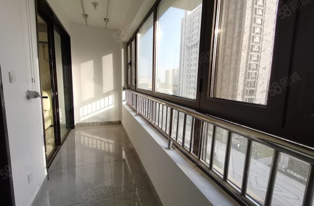 东医桂馨苑  东边户三室两厅双卫 带车储 近奥森 实验 孟达