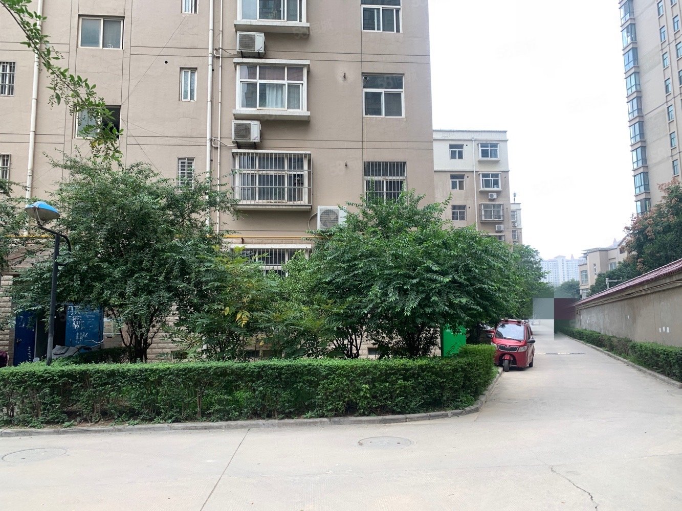 金水园3室2厅2卫136.12㎡南北86万