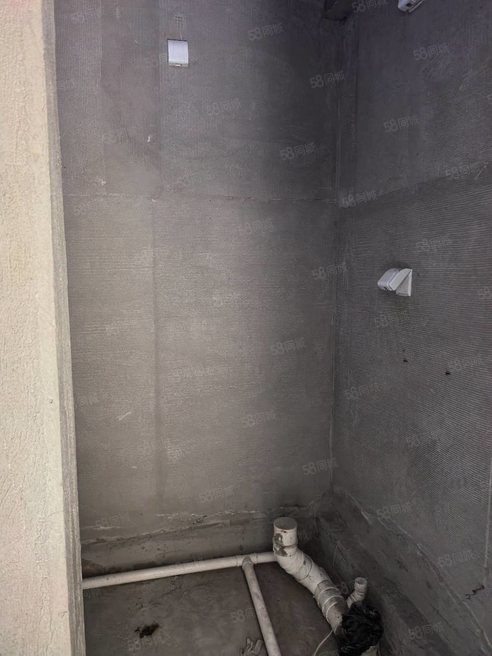 华韵锦园3室2厅2卫140㎡南北98万