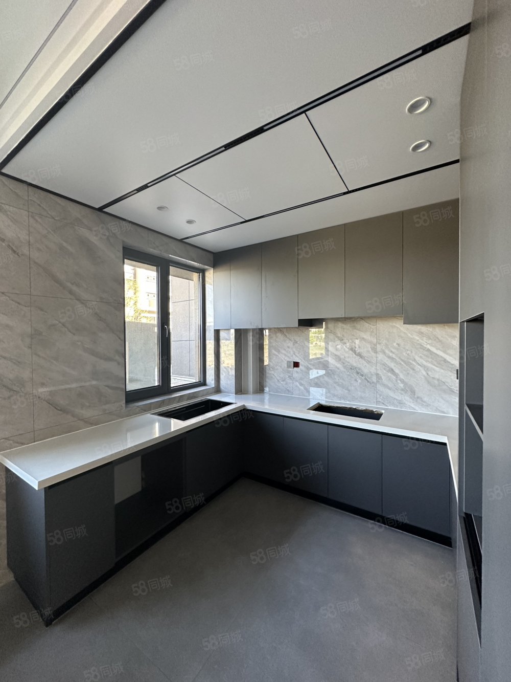 华韵锦园3室2厅2卫140㎡南北105万