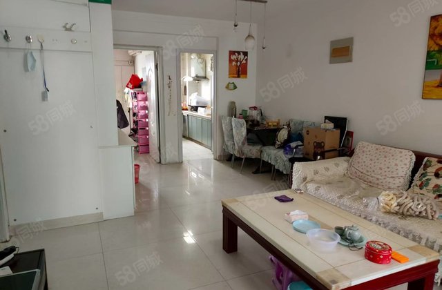 密度低 商品房 购物方便 南北通透 有电梯 近医院