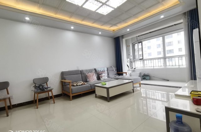 距离湖边500  城市主人 观澜一品 精装2室 拎包入住