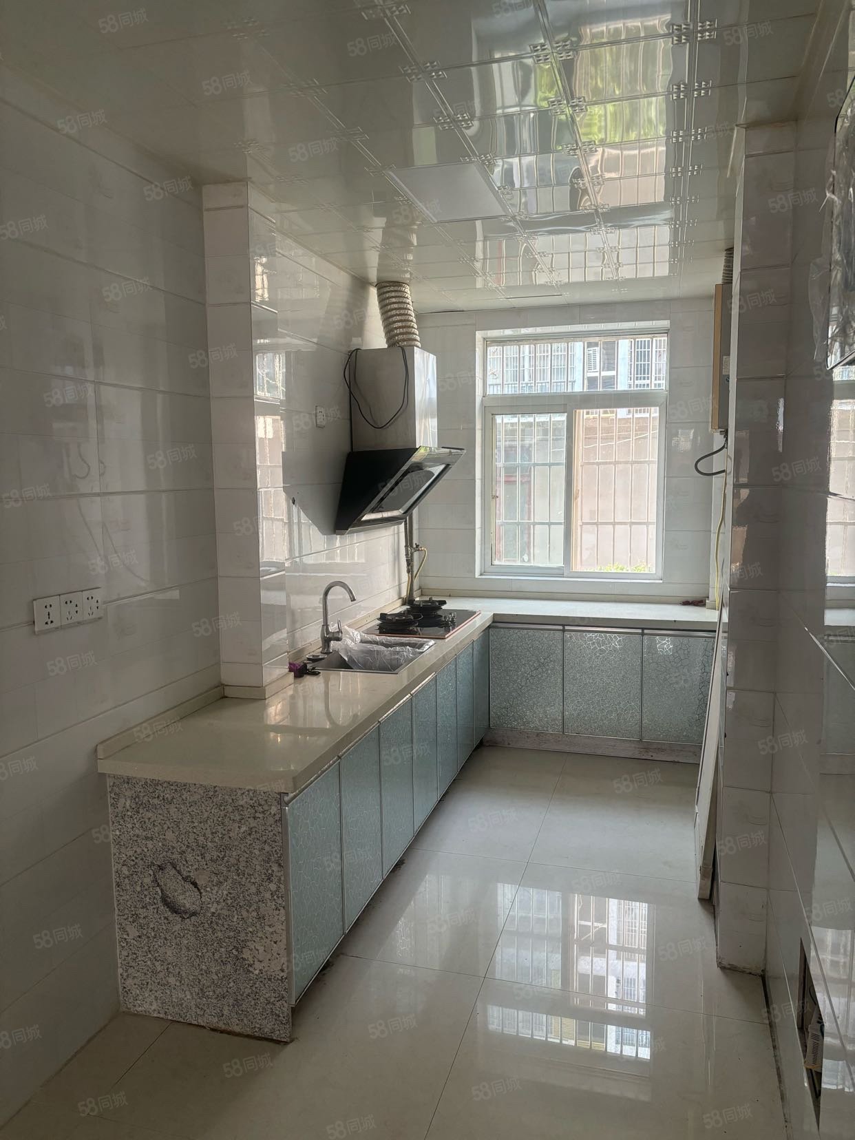 和谐佳苑2室2厅1卫89㎡南北29.9万