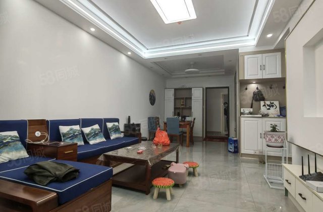 松桂路   实验 桂馨苑 三室两厅两卫 带双车位 地下室