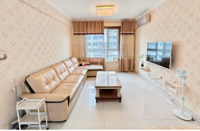 六中 大润发旁 星光宝徕花园 精装改善两居室