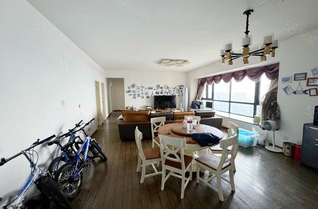 华侨城天鹅堡4室2厅160.79㎡320万二手房图片