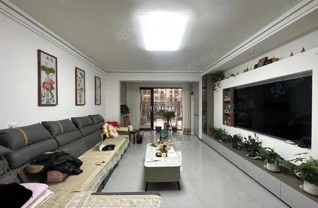 国际大巴扎江山府3室2厅119.81㎡88.8万二手房图片