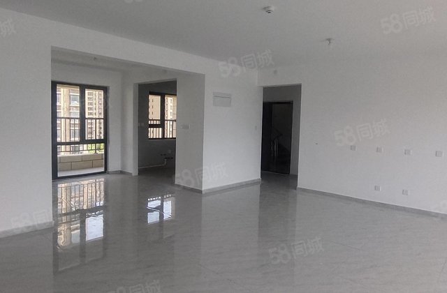 财信学府印象，一口价176万，独梯独户带车储