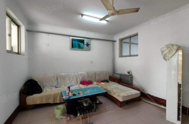 老文轩 大三室 南北通透 采光很好 中医院家属院