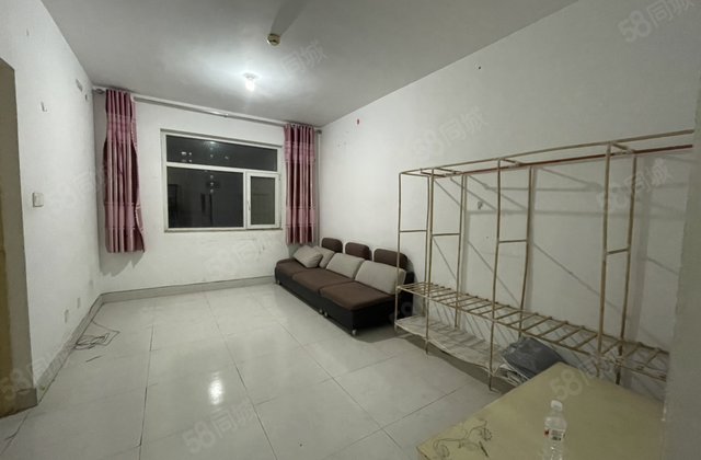 一     奥申 电梯房 地暖 29万 车位 2室2厅