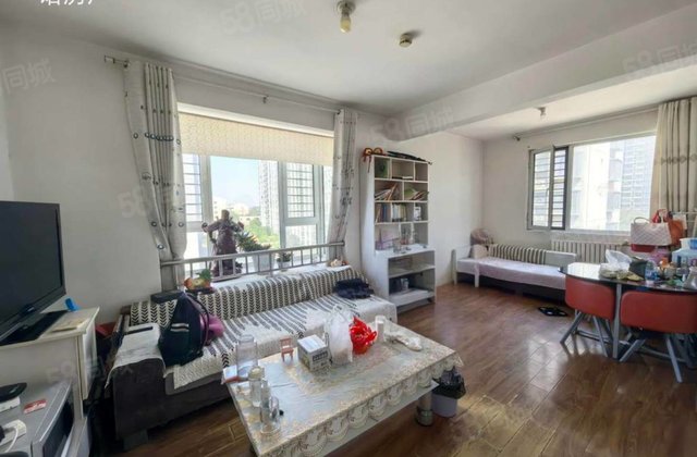 急售边户，88平，54.8万，香江附近