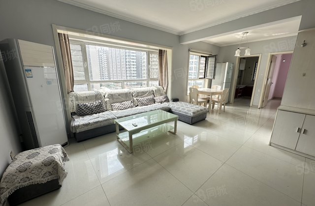 阿卡四期，三室边户，采光好，户型好，好楼层，急售