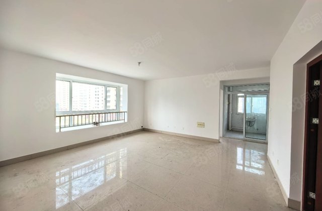 带车位地下室 边户 昌润莲城附近