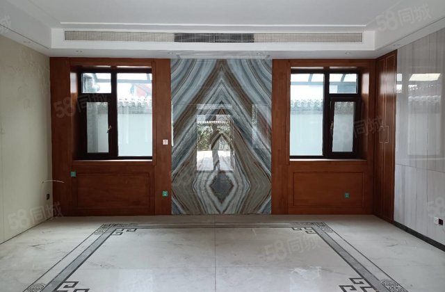 东昌  ，古楼别墅，三合院，精装修，采光好，户型方正，大院子