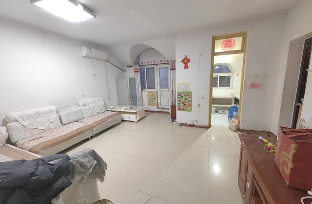 水晶城东区 地暖 单价3千多 5萬入住 真便宜 可贷款 带储