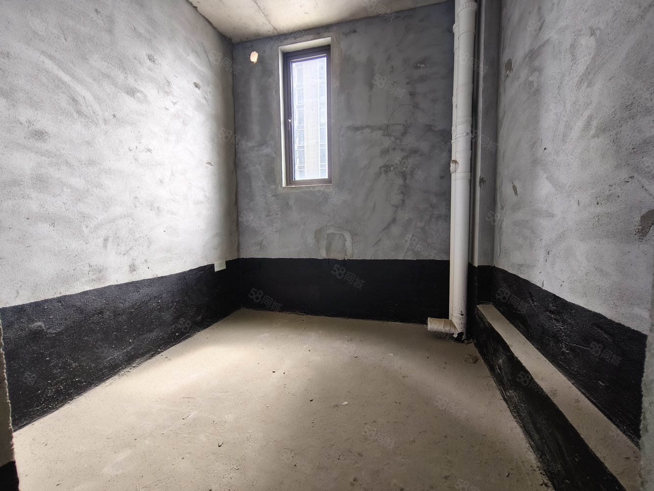 天纵御府4室2厅2卫141㎡南北105万