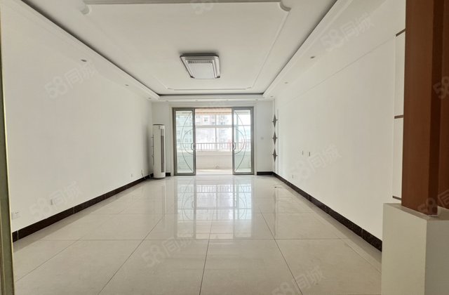 老文轩。外国语，恒大名都，水木清华4室2厅2卫