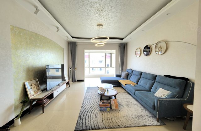 银苑小区3室2厅135.4㎡89万二手房图片