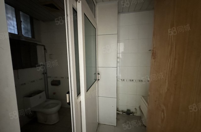 运河边颐馨园小区好位置大三居送车库看房有钥匙