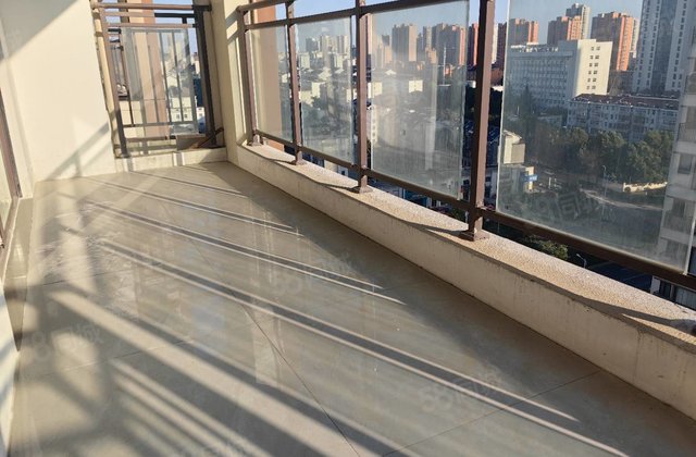 万瑞天赋未来3室2厅128㎡81.8万二手房图片