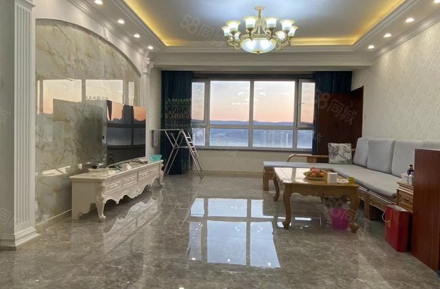 中心市场高层3室1厅148㎡48万二手房图片