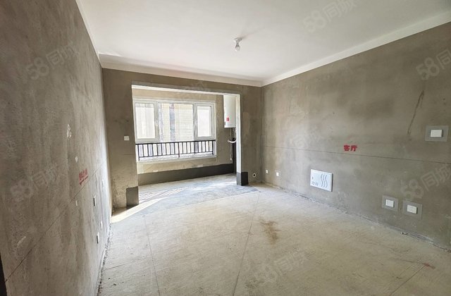 三发尚城4室2厅136㎡85万二手房图片