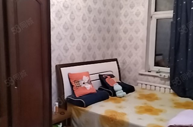 工会大厦2室1厅80㎡35.7万二手房图片