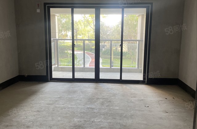 兴进漓江壹号龙瑞阁4室2厅140㎡126万二手房图片