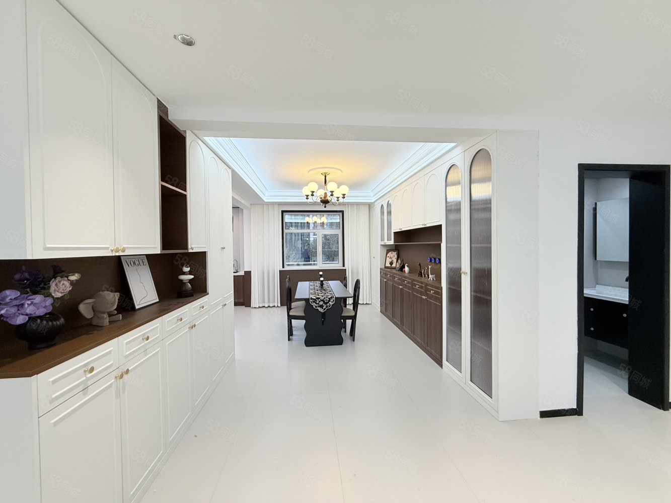 文豪世家3室2厅2卫166㎡南北108万