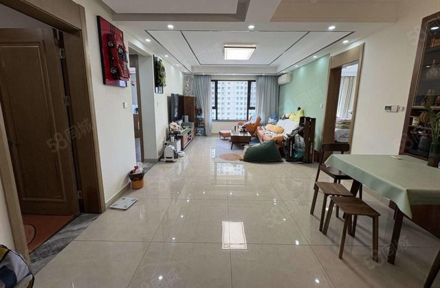民生凤凰城1号院 楼层好 次新房 精装可拎包入住 有电梯