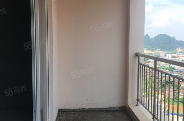 贺州房产信息 贺州二手房绿洲家园3房视野好有证只卖73.