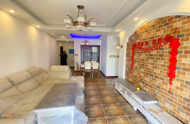 五彩城西区3室2厅109㎡108万二手房图片