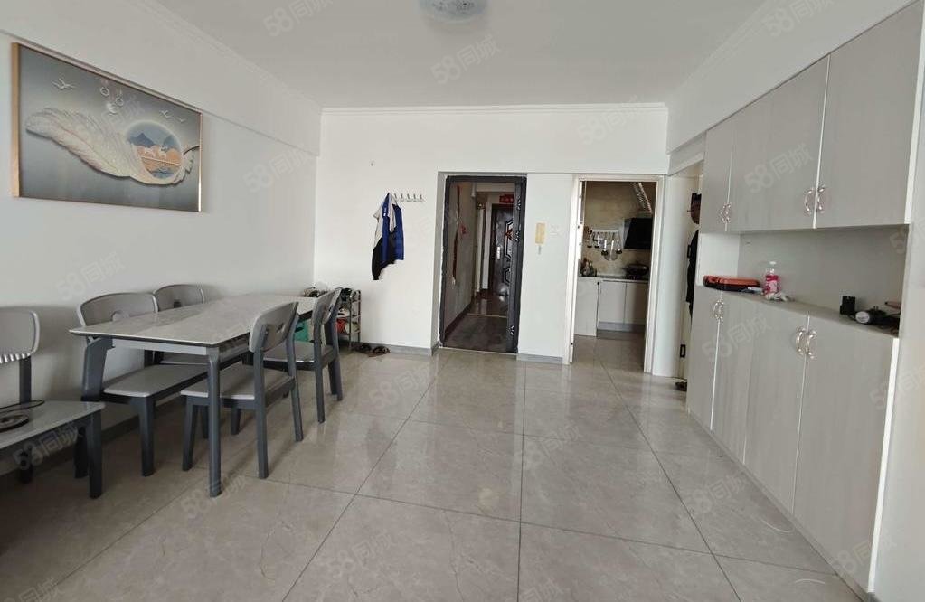 新苑名府2室2厅1卫94㎡南北40万