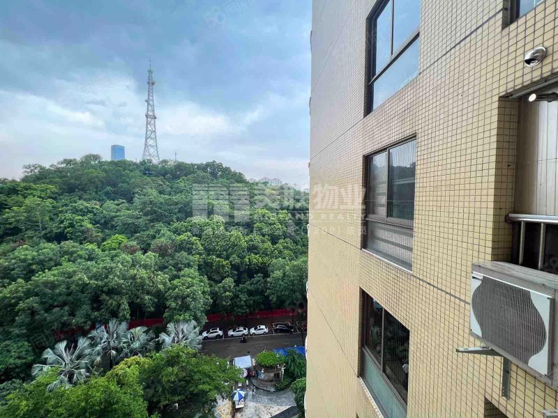 云顶翠峰花园三期 140.82 3室2厅2卫