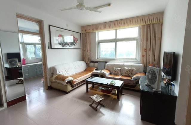 七中，光岳花园附近。兴华路，二室二厅，带储藏室山环家苑