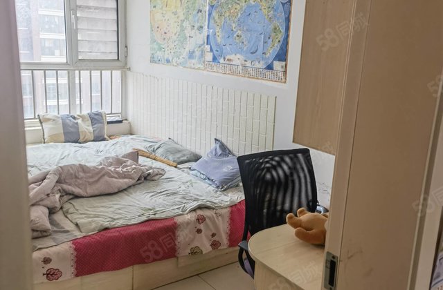 市民文化中心 小三居 水岸花语 滨河实验，商业配套齐全