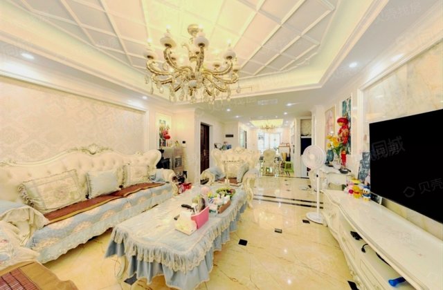 新希望皇冠国际4室2厅142.34㎡260万二手房图片