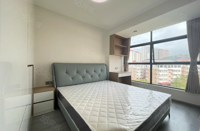 时代锦园4室2厅133.5㎡155万二手房图片