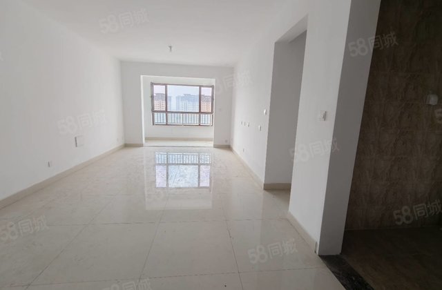 低于市场价 带车位地下室 步行一实验中   时代中通豪园