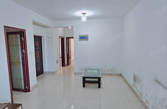 万达北临莲湖花园！电梯洋房一楼带大院！正规两室，采光无遮挡！