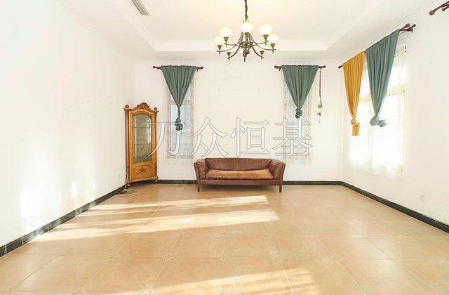 保利垄上(别墅)5室4厅430.38㎡1260万二手房图片