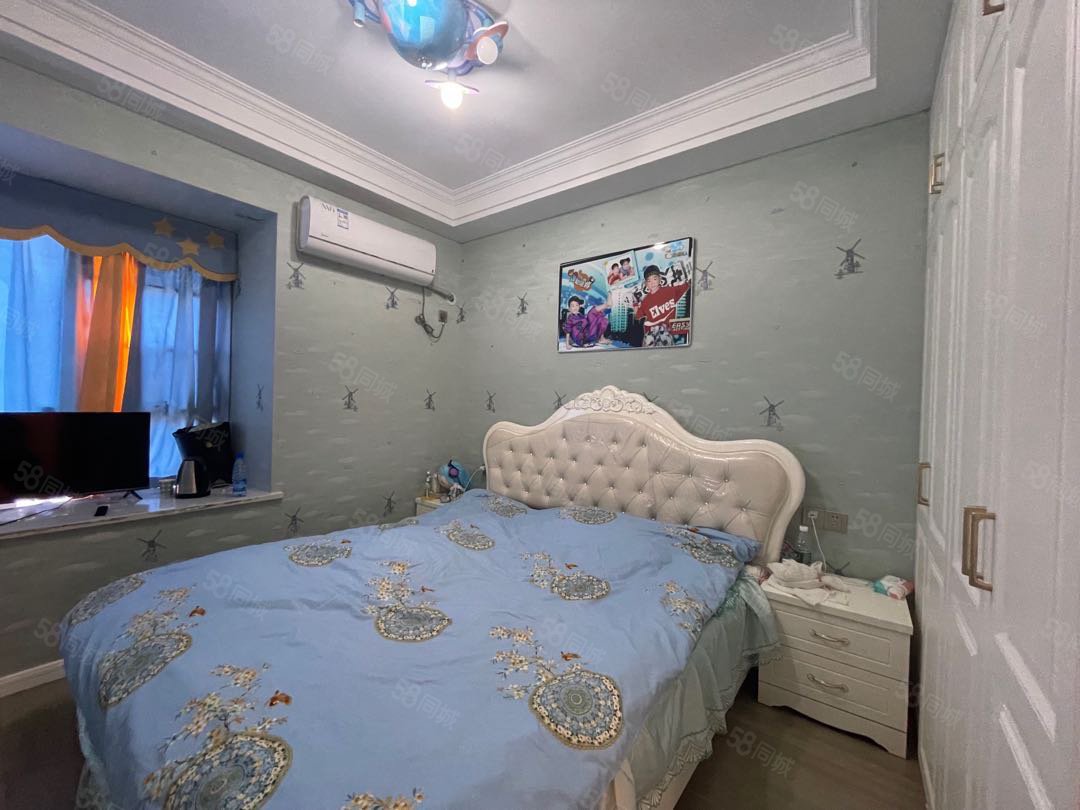 翰林珑城3室2厅1卫110㎡南北64万