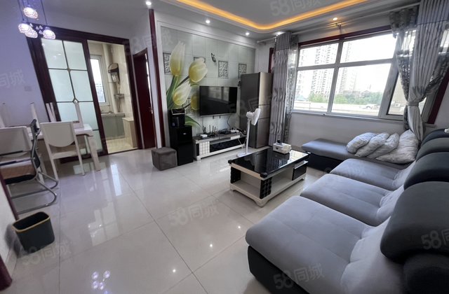 单价8000多当代国际东星光星美精装三室东边户带车位和储藏室