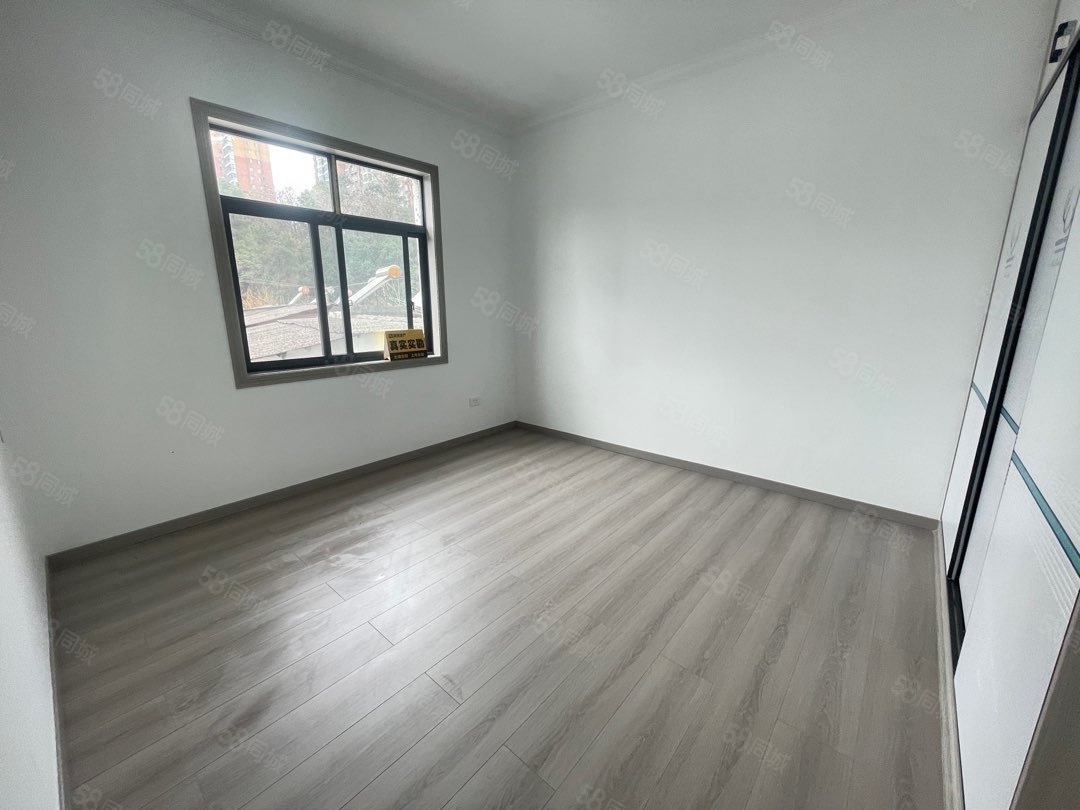 六堰山三区3室2厅1卫97.5㎡南北49.8万