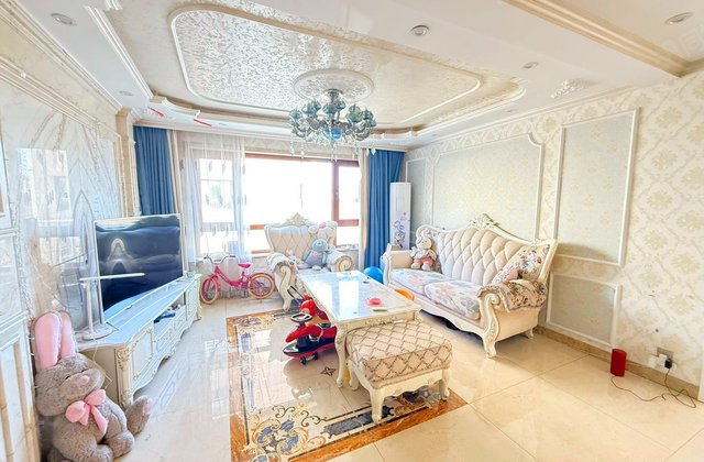 尊誉东方3室2厅121.18㎡78万二手房图片