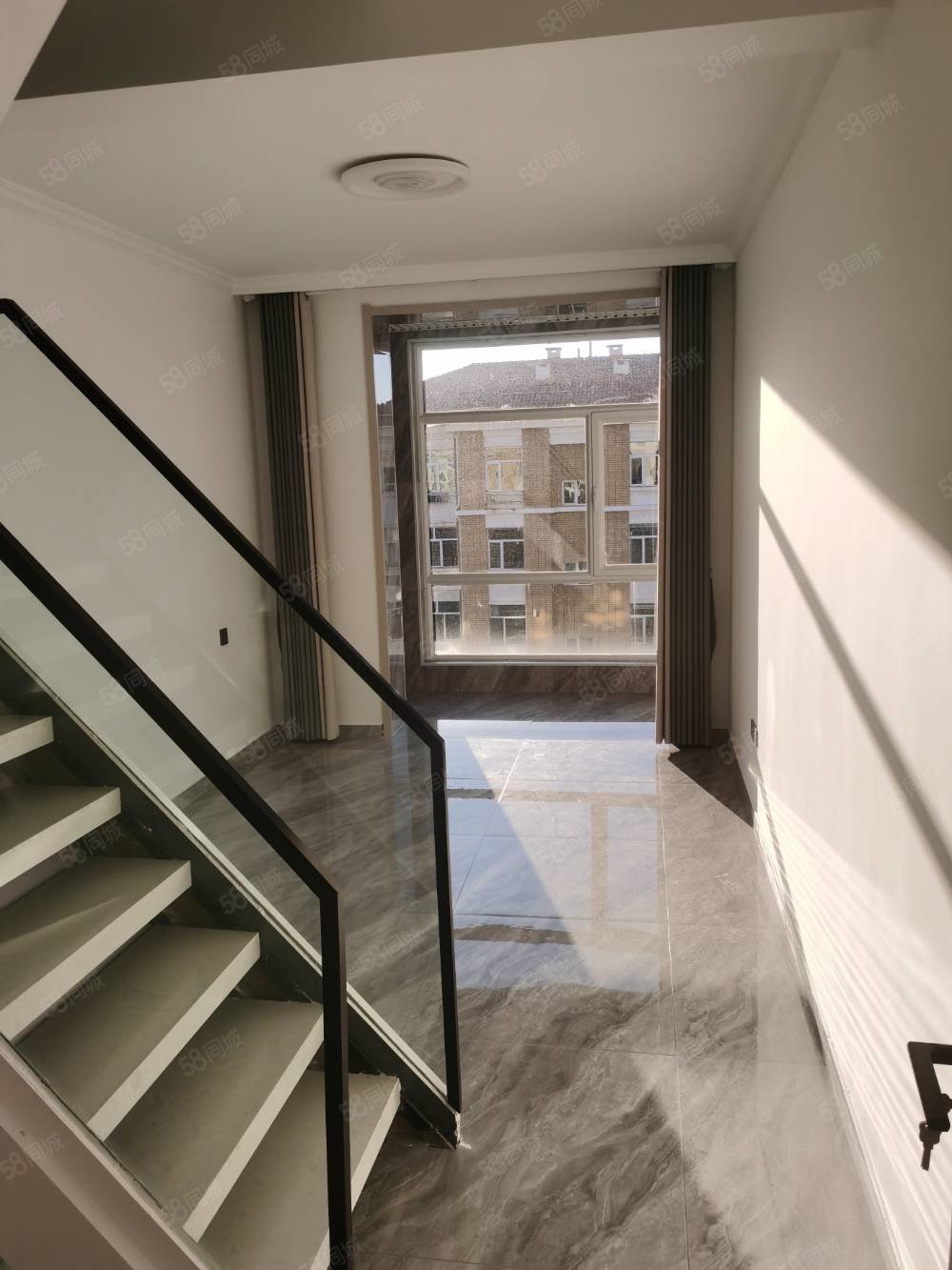 和谐小区3室2厅2卫140㎡南北68.8万