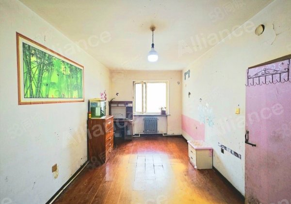 皇家花园1室1厅45㎡12.8万二手房图片