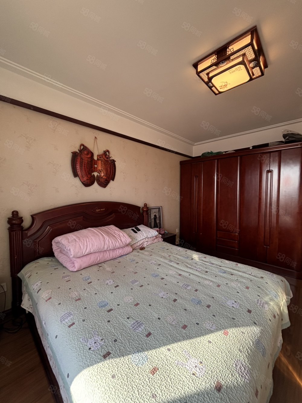 东方新城3室2厅1卫131㎡南北59万